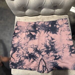 Tie-Dye Butt Lifting Shorts